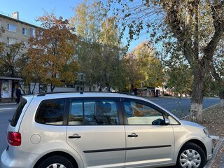 2010 Volkswagen Touran I Рестайлинг 2, серебристый, 670000 рублей, вид 4