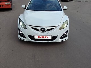 2010 Mazda 6 II (GH) Рестайлинг, белый, 650000 рублей, вид 2