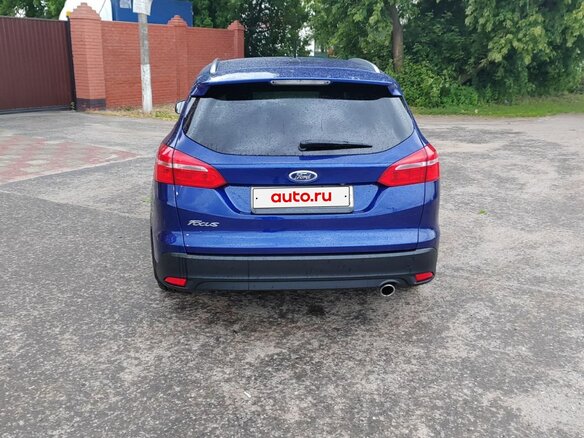 2017 Ford Focus III Рестайлинг, синий, 1200000 рублей - вид 2