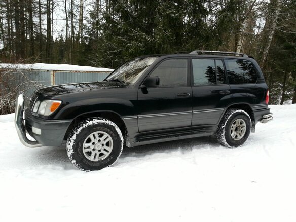 2002 Lexus LX 470 II, чёрный