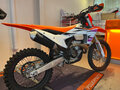 2023 KTM 350 SX F, оранжевый, 860000 рублей - вид 2