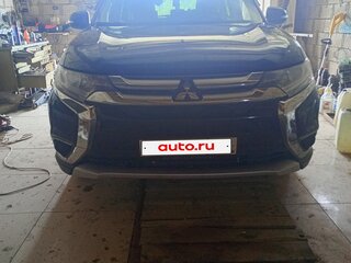 2016 Mitsubishi Outlander III Рестайлинг 2, чёрный, 1690000 рублей, вид 3