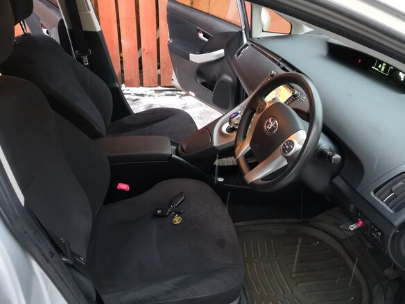 2012 Toyota Prius III Рестайлинг (XW30), серый - вид 9