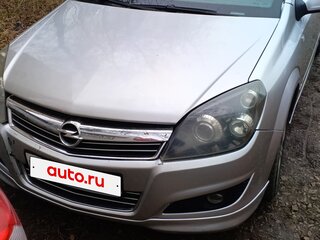 2007 Opel Astra H Рестайлинг, серебристый, 530000 рублей, вид 2