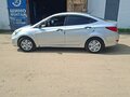 2013 Hyundai Solaris I, серебристый, 833000 рублей - вид 4