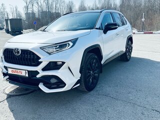 2021 Toyota RAV4 V (XA50), белый, 4150000 рублей, вид 4
