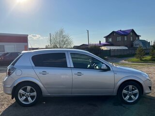 2010 Opel Astra H Рестайлинг, серебристый, 459990 рублей, вид 2