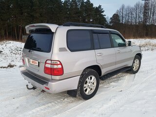 2003 Toyota Land Cruiser 100 Series Рестайлинг 1, серебристый, 3000000 рублей, вид 4