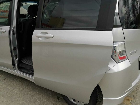 2012 Honda Freed I Рестайлинг, серый, 930000 рублей - вид 9