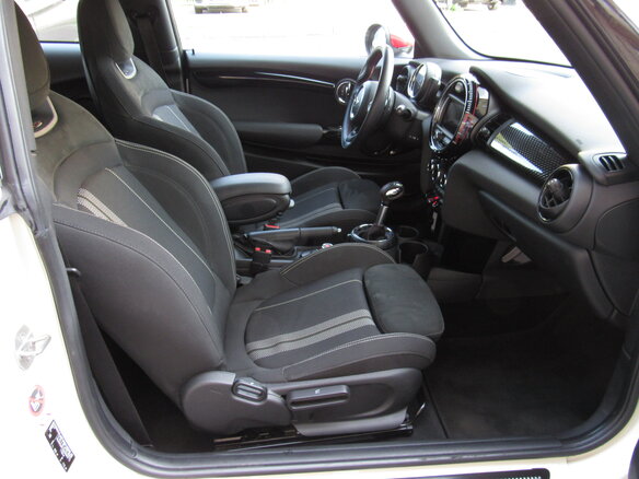 2016 Mini Hatch JCW III (F55/F56), белый - вид 4
