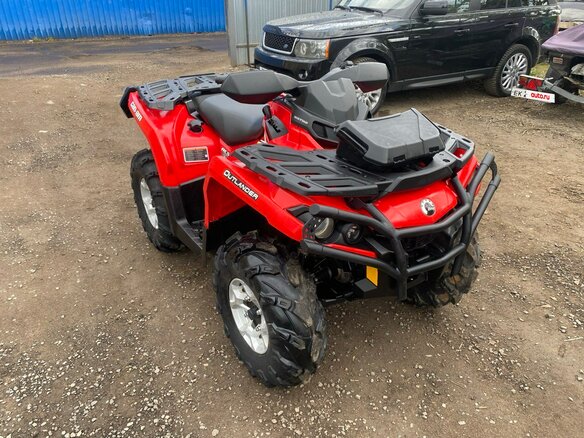 2012 BRP Can-Am Outlander 800, красный, 900000 рублей