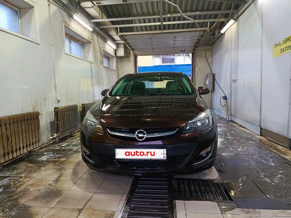 2013 Opel Astra J Рестайлинг, коричневый, 850000 рублей - вид 2