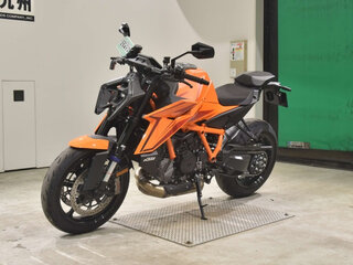 2024 KTM 1390 Super Duke R, оранжевый, 2000000 рублей, вид 4