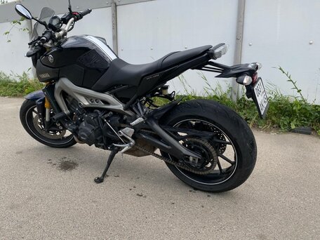 2016 Yamaha MT-09 (FZ-09), чёрный, 680000 рублей, вид 1
