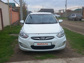 2011 Hyundai Solaris I, белый, 620000 рублей, вид 1