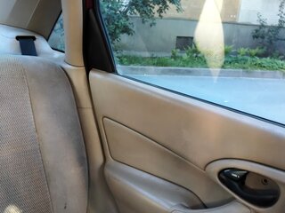 2004 Ford Focus I (North America), красный, 250000 рублей, вид 5