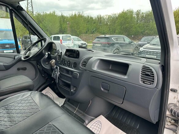 2016 Mercedes-Benz Sprinter Classic, белый, 1800000 рублей - вид 18