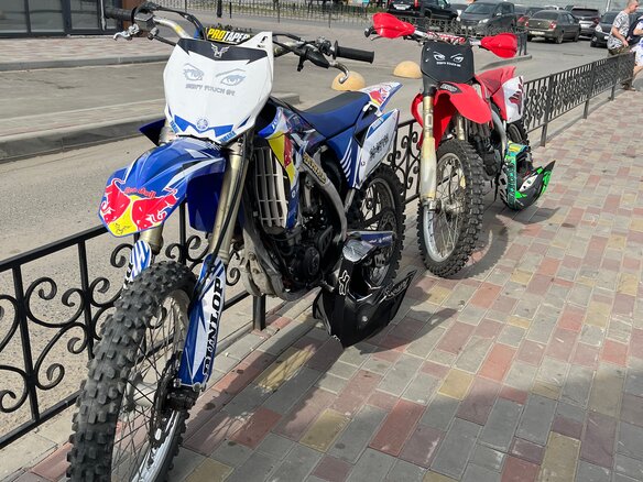 2012 Yamaha YZ250F, синий, 350000 рублей - вид 3