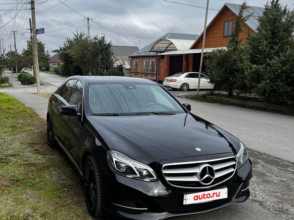 2014 Mercedes-Benz E-Класс 300 IV (W212, S212, C207) Рестайлинг, чёрный, 2350000 рублей - вид 1