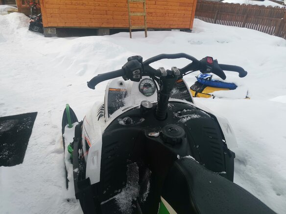 2010 Arctic Cat M-Series, белый, 400000 рублей - вид 9