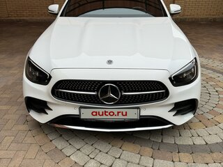 2020 Mercedes-Benz E-Класс 200 V (W213, S213, C238) Рестайлинг, белый, 5200000 рублей, вид 4