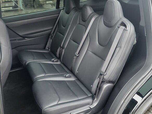 2018 Tesla Model X 75D I, чёрный, 4250000 рублей - вид 6