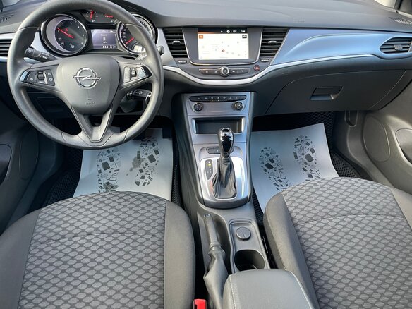 2020 Opel Astra K Рестайлинг, красный, 1240000 рублей - вид 9