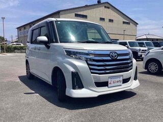 2022 Toyota Roomy I Рестайлинг, белый, 900000 рублей, вид 2