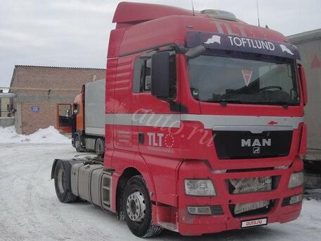 2008 MAN TGX, красный, 3300000 рублей, вид 2