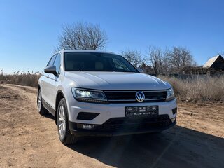 2020 Volkswagen Tiguan II, белый, 2000000 рублей, вид 2