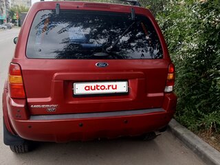 2003 Ford Maverick III, красный, 600000 рублей, вид 2