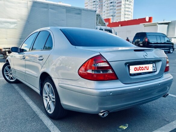 2004 Mercedes-Benz E-Класс 200 III (W211, S211), серебристый, 900000 рублей - вид 5