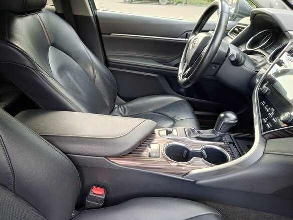 2019 Toyota Camry VIII (XV70), синий, 2300000 рублей - вид 17
