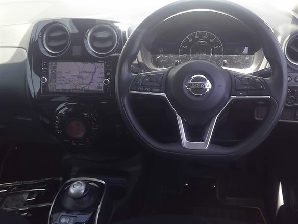 2019 Nissan Note e-Power II Рестайлинг, белый, 1480000 рублей - вид 5