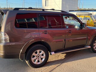 2011 Mitsubishi Pajero IV Рестайлинг 1, коричневый, 2100000 рублей, вид 4