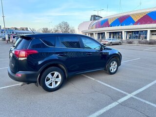 2013 Toyota RAV4 IV (XA40), чёрный, 1685000 рублей, вид 4