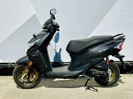2024 Honda Dio, серый, 290000 рублей, вид 3