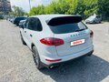 2015 Porsche Cayenne Diesel II Рестайлинг (958), белый, 4700000 рублей - вид 3