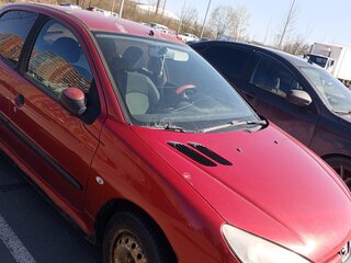 2005 Peugeot 206, красный, 155000 рублей, вид 1