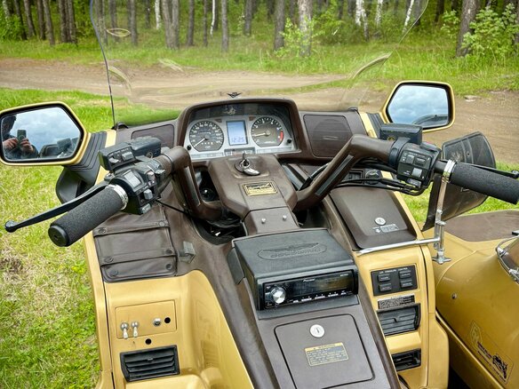 1991 Honda GL 1500 Gold Wing, золотистый - вид 13