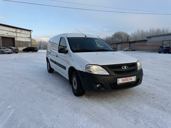 2018 Lada (ВАЗ) Largus I, белый, 890000 рублей - вид 2
