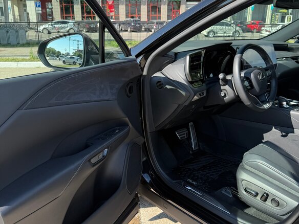 2022 Lexus RX 500h V, чёрный, 10600000 рублей - вид 23