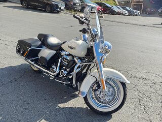 2018 Harley-Davidson Road King, белый, 2150000 рублей, вид 1