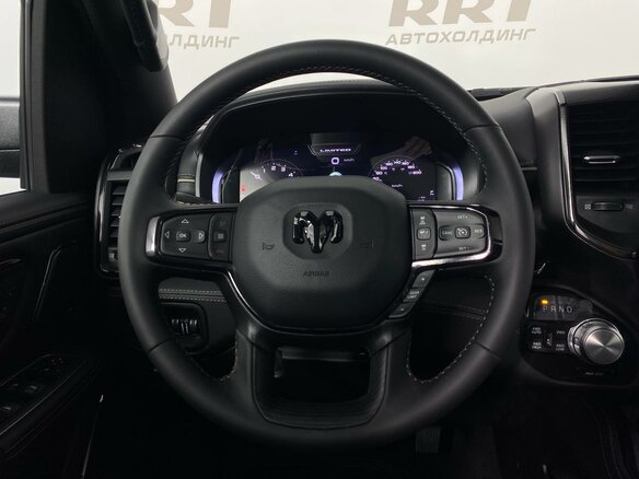 2023 Ram 1500 Crew Cab V, чёрный - вид 12