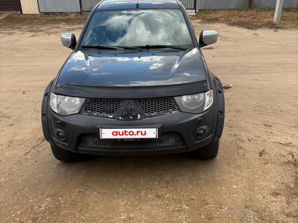 2011 Mitsubishi L200 IV, серый, 1200000 рублей - вид 5