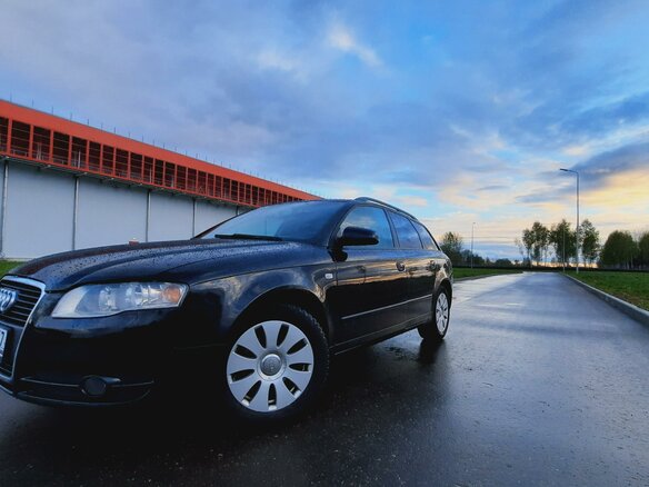 2005 Audi A4 III (B7), чёрный, 950000 рублей