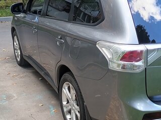 2012 Mitsubishi Outlander III, серый, 1100000 рублей, вид 3