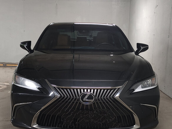 2020 Lexus ES 250 VII, чёрный, 4700000 рублей - вид 2