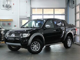 Mitsubishi L200 IV