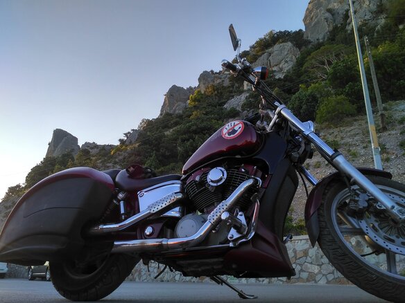 1988 Honda VT 1100, пурпурный - вид 3